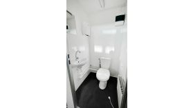 Pārvietojamā tualete ar keramikas podu